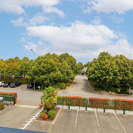 B&B Hotel Chartres Le Forum Le Coudray Екстериор снимка