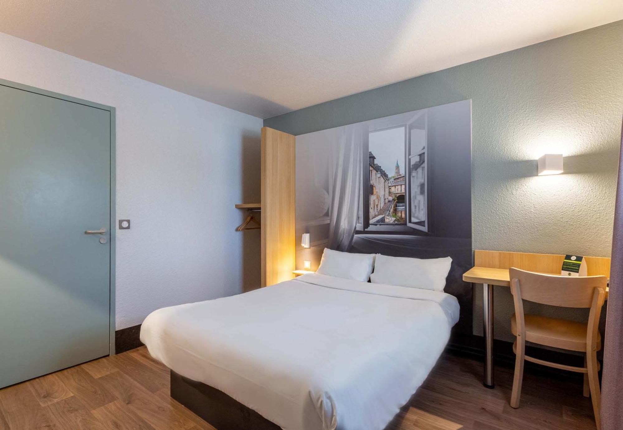 B&B Hotel Chartres Le Forum Le Coudray Екстериор снимка
